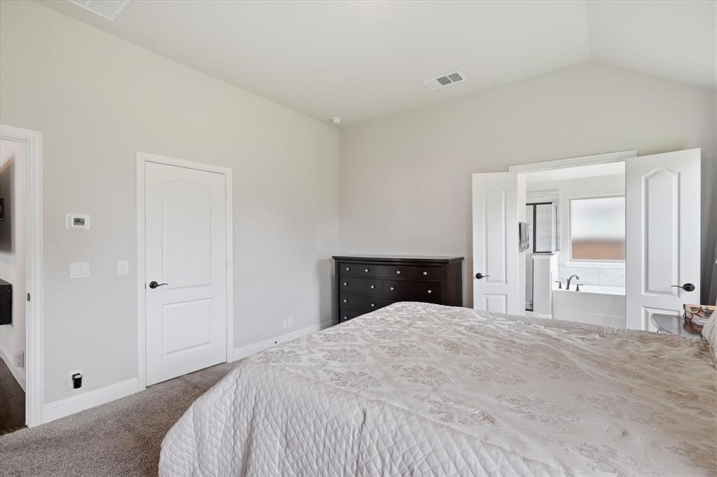6038 Priory Drive Property Photo 22