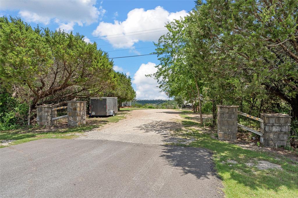8395 State Highway 22 Property Photo 2