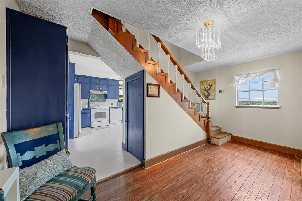 8395 State Highway 22 Property Photo 9