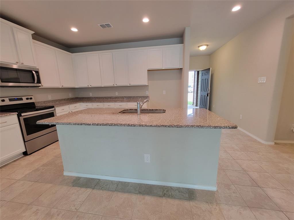 4725 Redbud Drive Property Photo 1