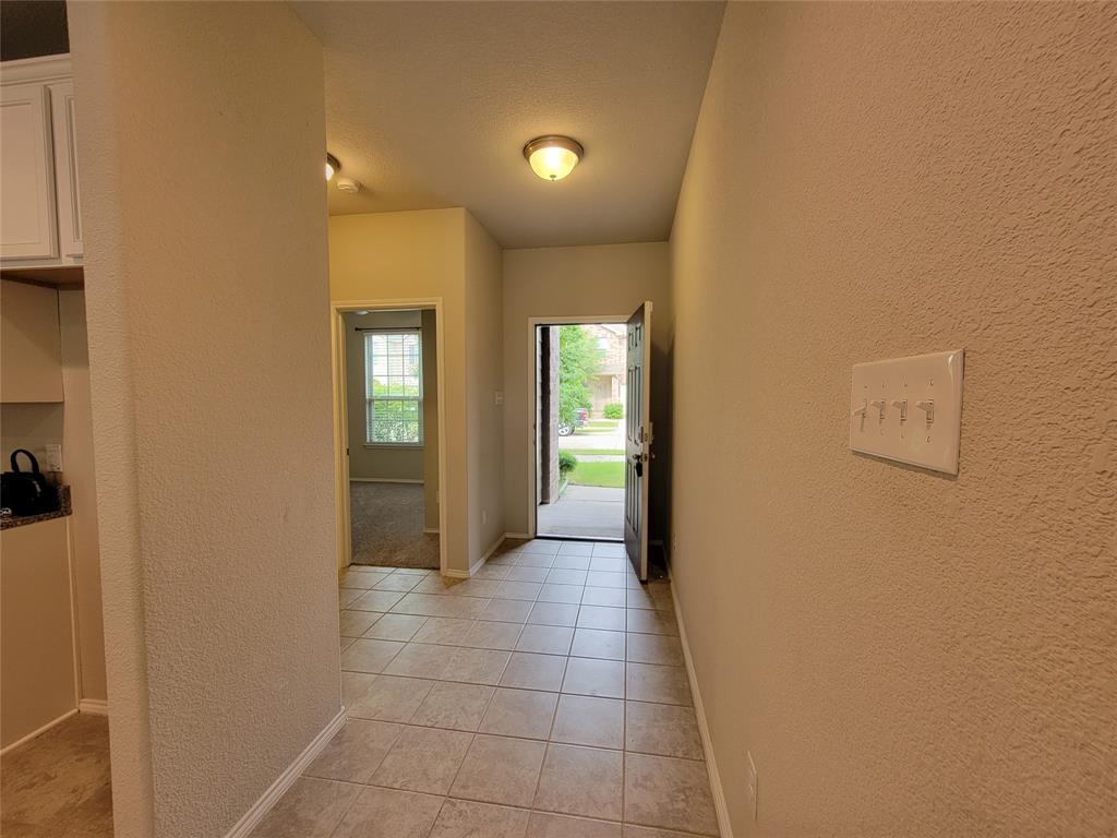 4725 Redbud Drive Property Photo 12