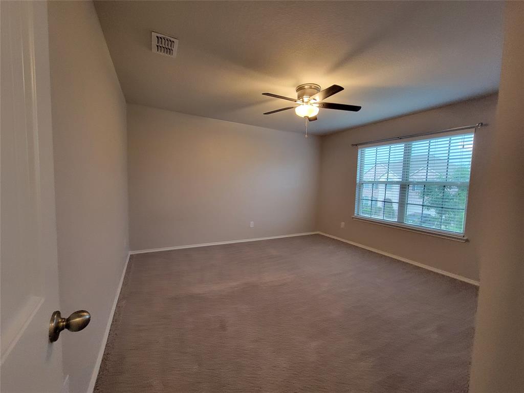 4725 Redbud Drive Property Photo 14