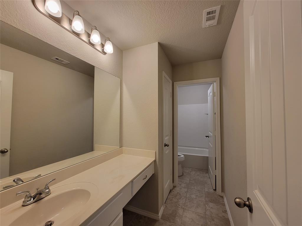 4725 Redbud Drive Property Photo 15