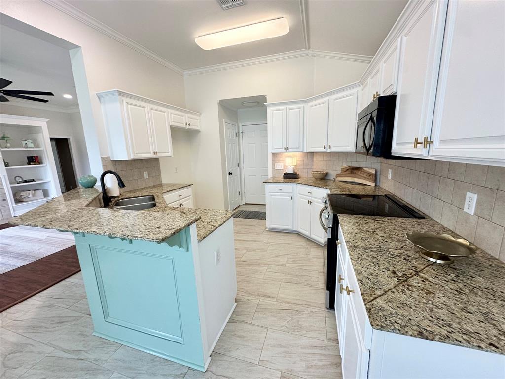 2192 Stockwell Road Property Photo 6