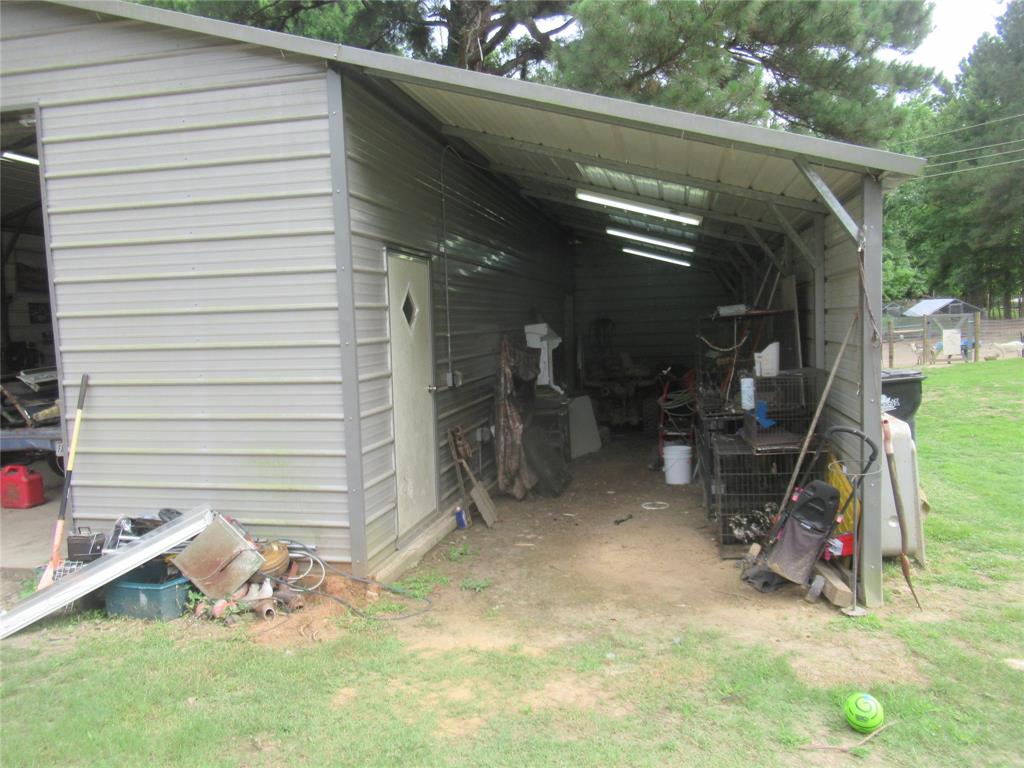 24133 Highway 157 Property Photo 5