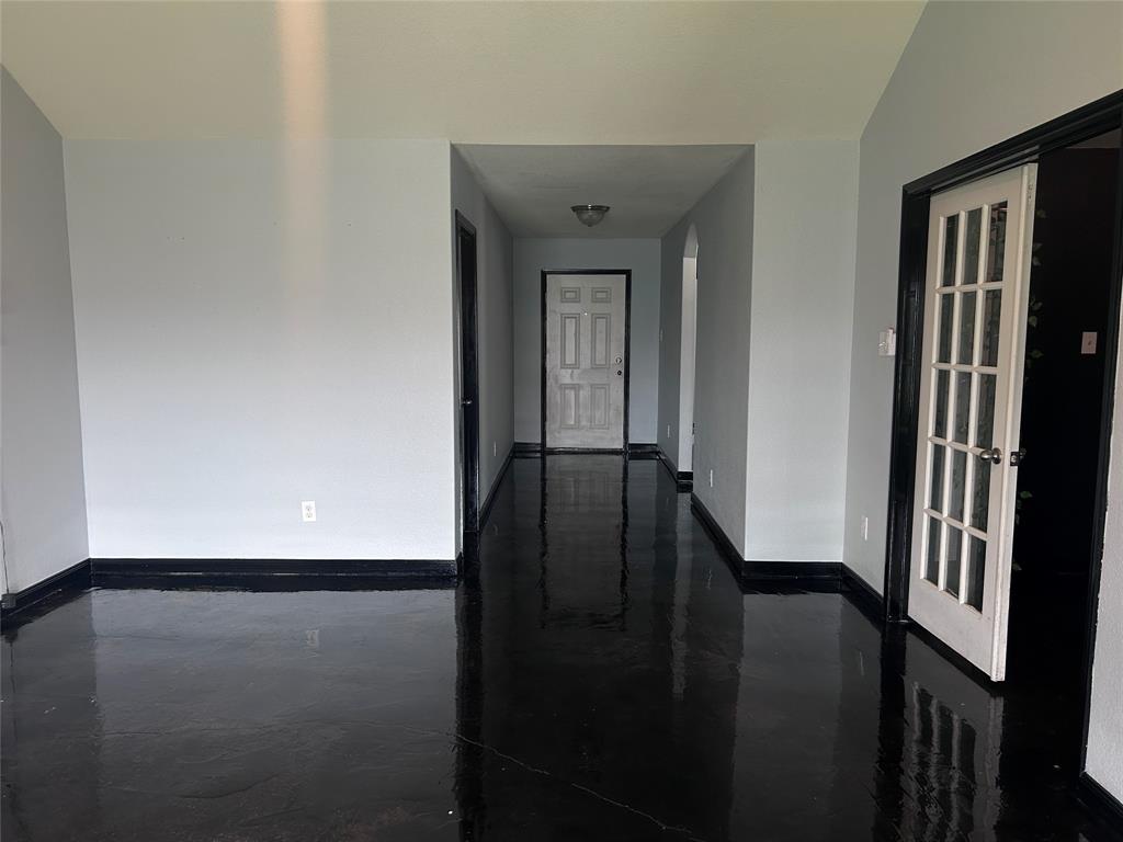 2109 Old Harbor Way Property Photo 3