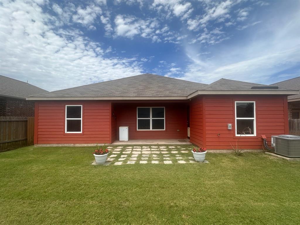 2109 Old Harbor Way Property Photo 10
