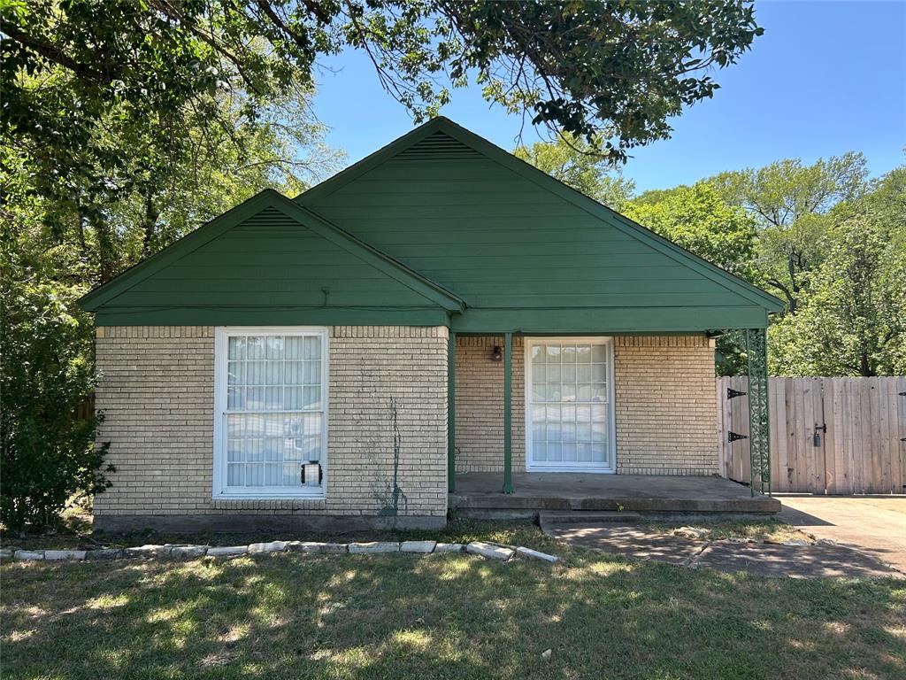 640 E Pleasant Run Road Property Photo 2
