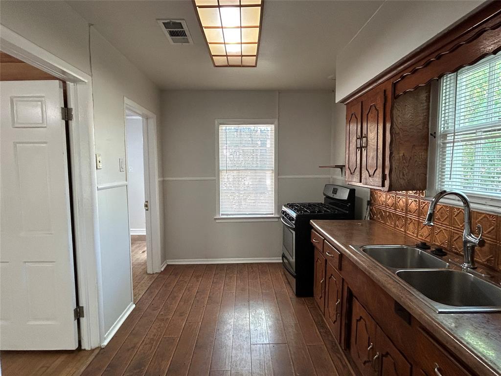 640 E Pleasant Run Road Property Photo 7