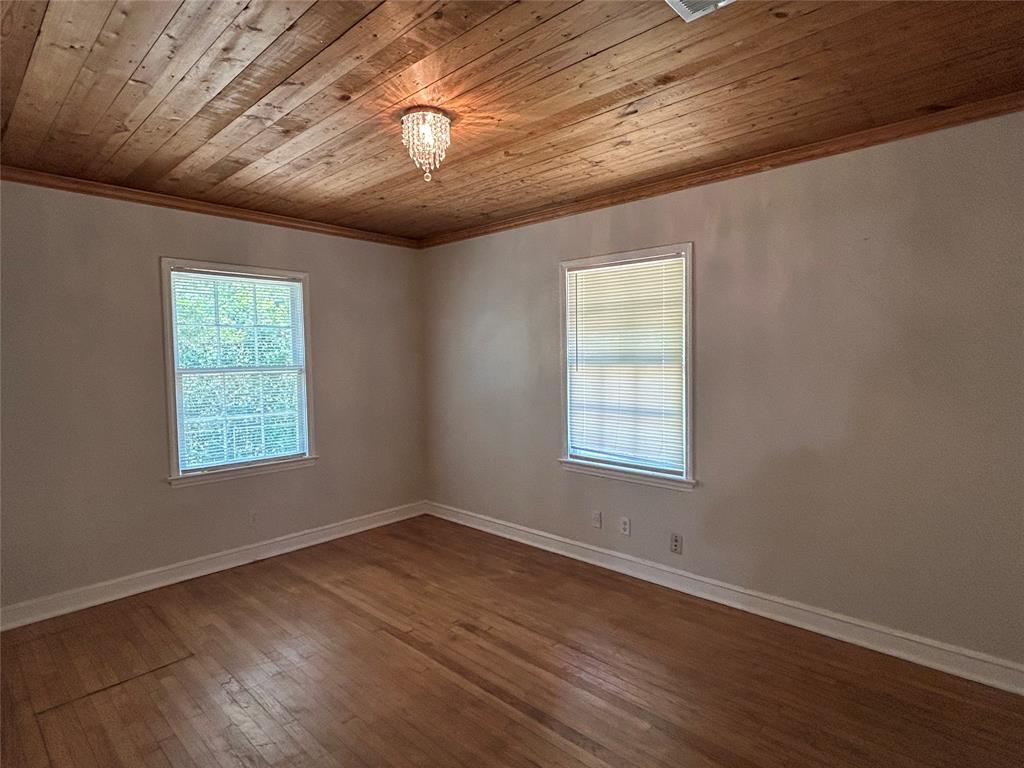 640 E Pleasant Run Road Property Photo 10