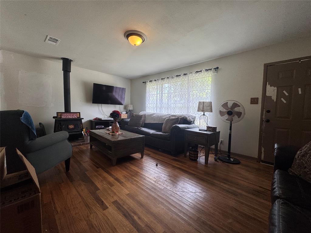 4527 Fm 219 Property Photo 5