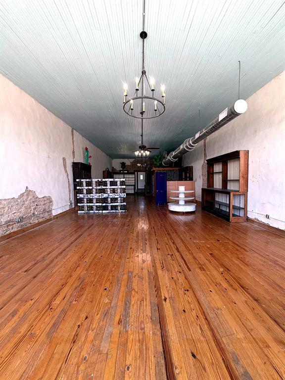 8706 W Us Highway 377 Property Photo 2