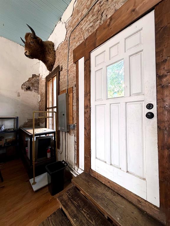 8706 W Us Highway 377 Property Photo 5