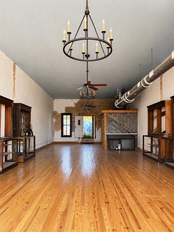 8706 W Us Highway 377 Property Photo 7