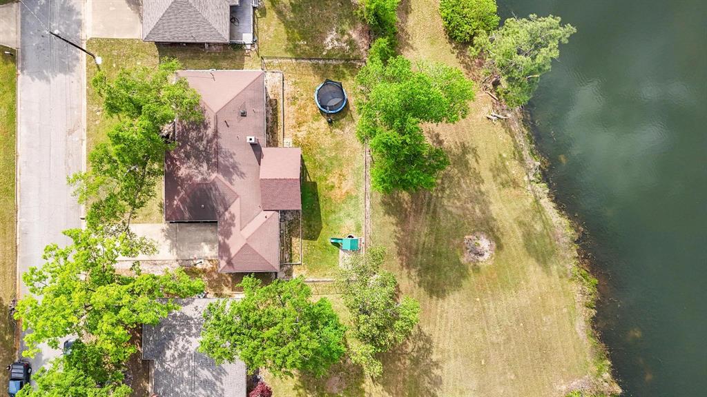210 Pat Drive Property Photo 4