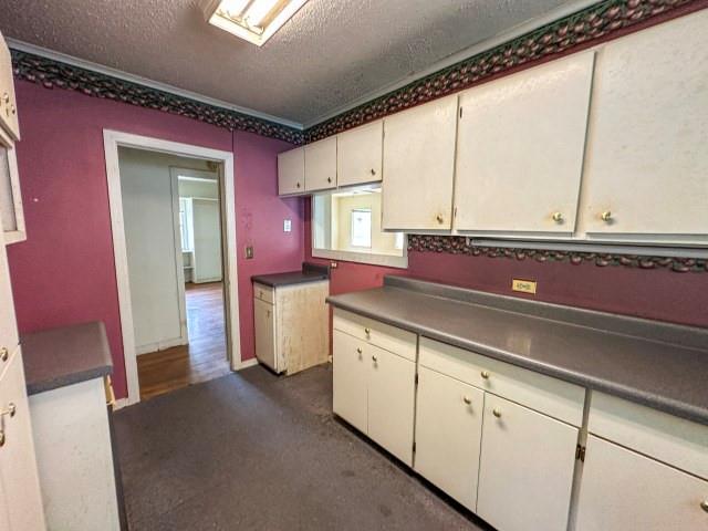 2302 N Akin Street Property Photo 6