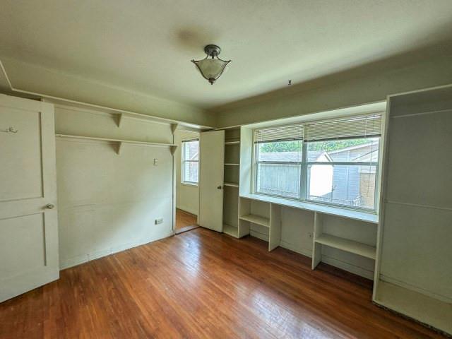 2302 N Akin Street Property Photo 13
