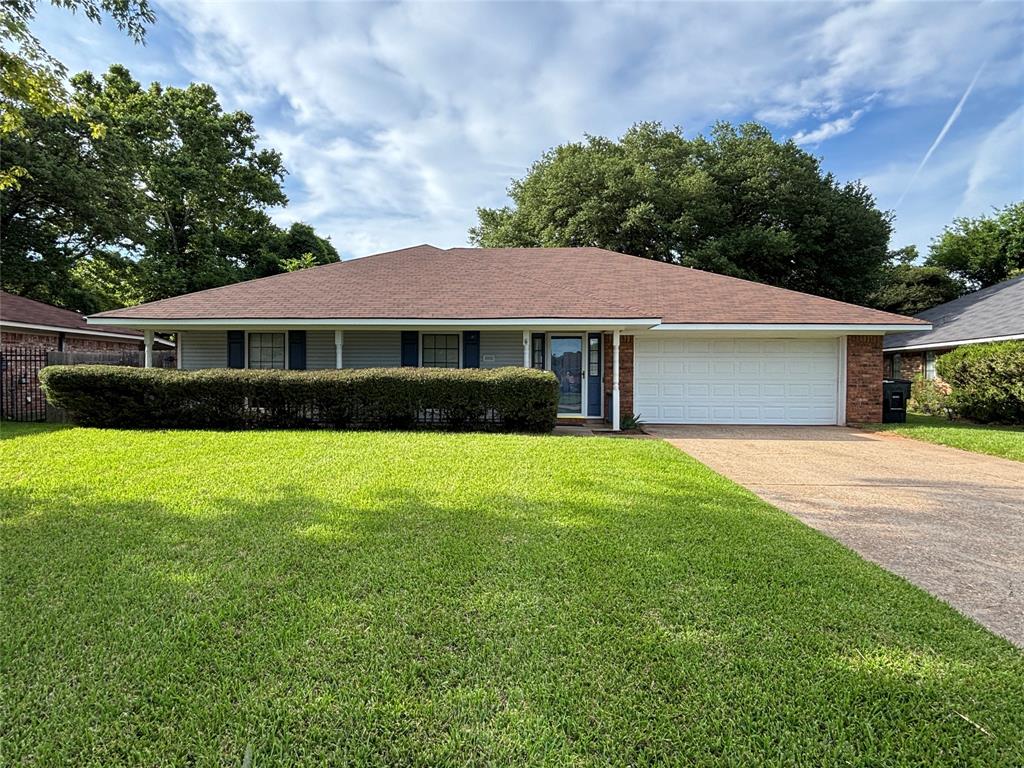 2527 Spruce Drive