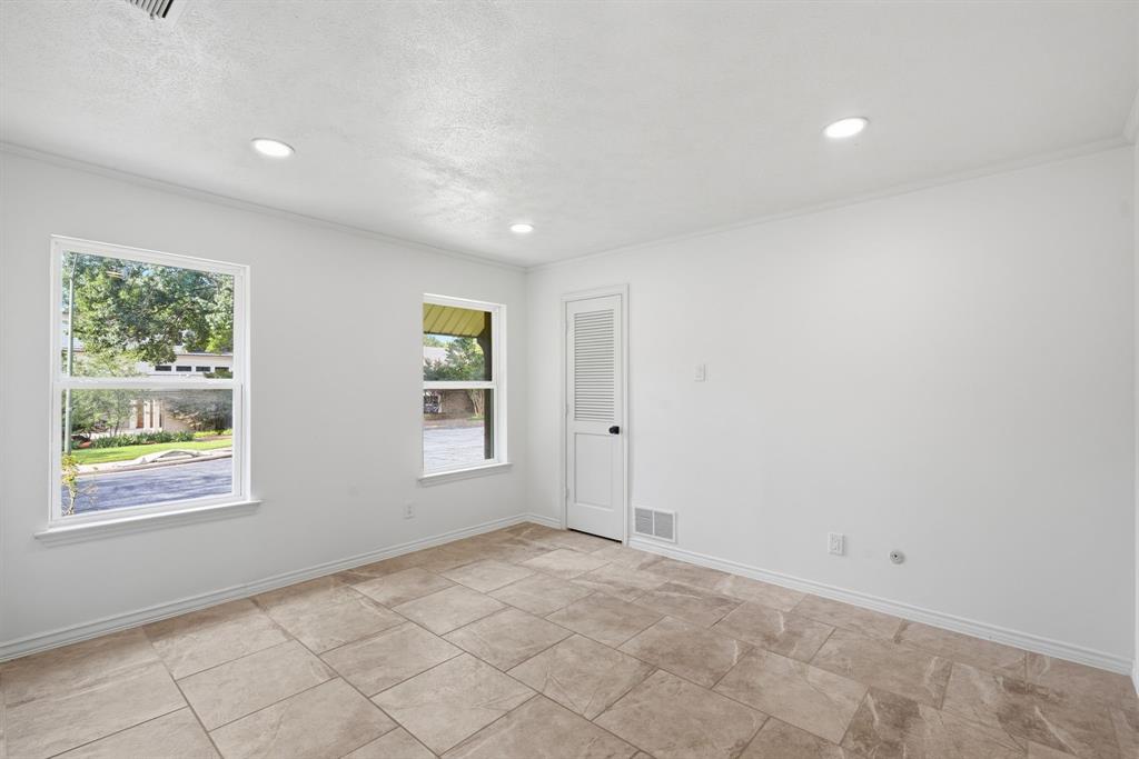 9435 Spring Hollow Drive Property Photo 6