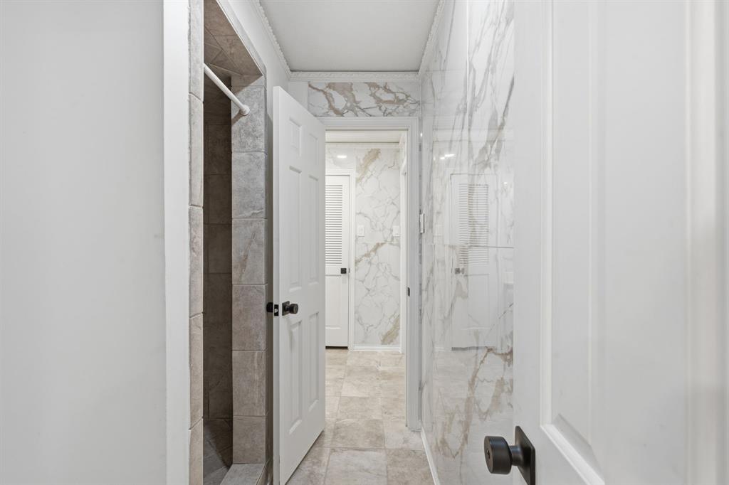 9435 Spring Hollow Drive Property Photo 25