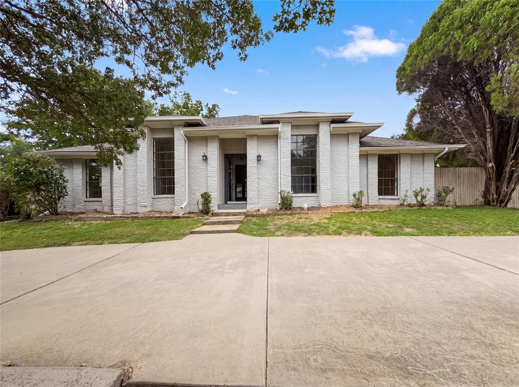 2005 N Arbor Rose Drive