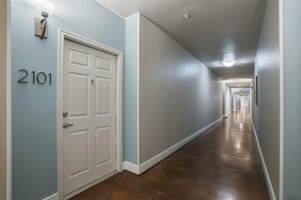 3102 Kings Road 2101 Property Photo 4