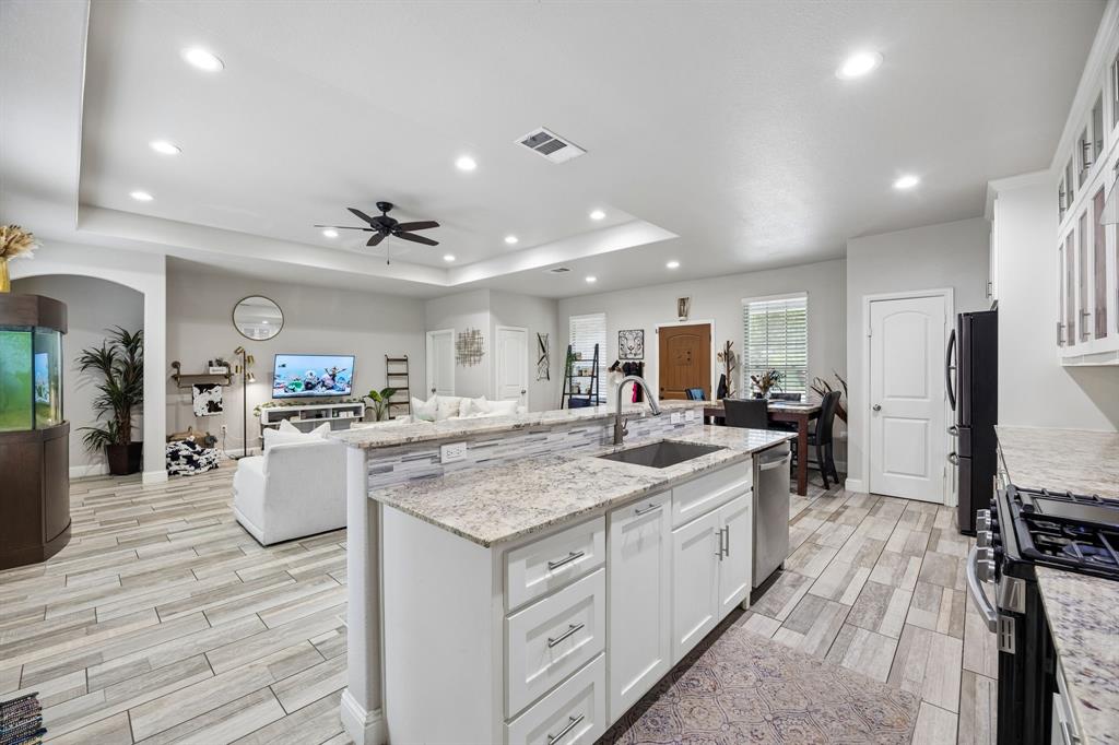 1409 Powell Road Property Photo 10