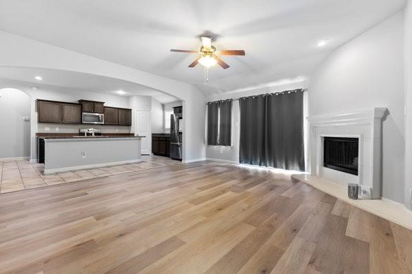 2131 Candace Drive Property Photo 4