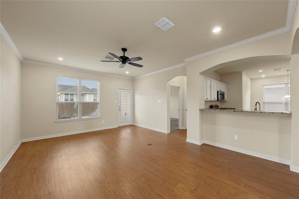 10249 Biltmore Drive Property Photo 6