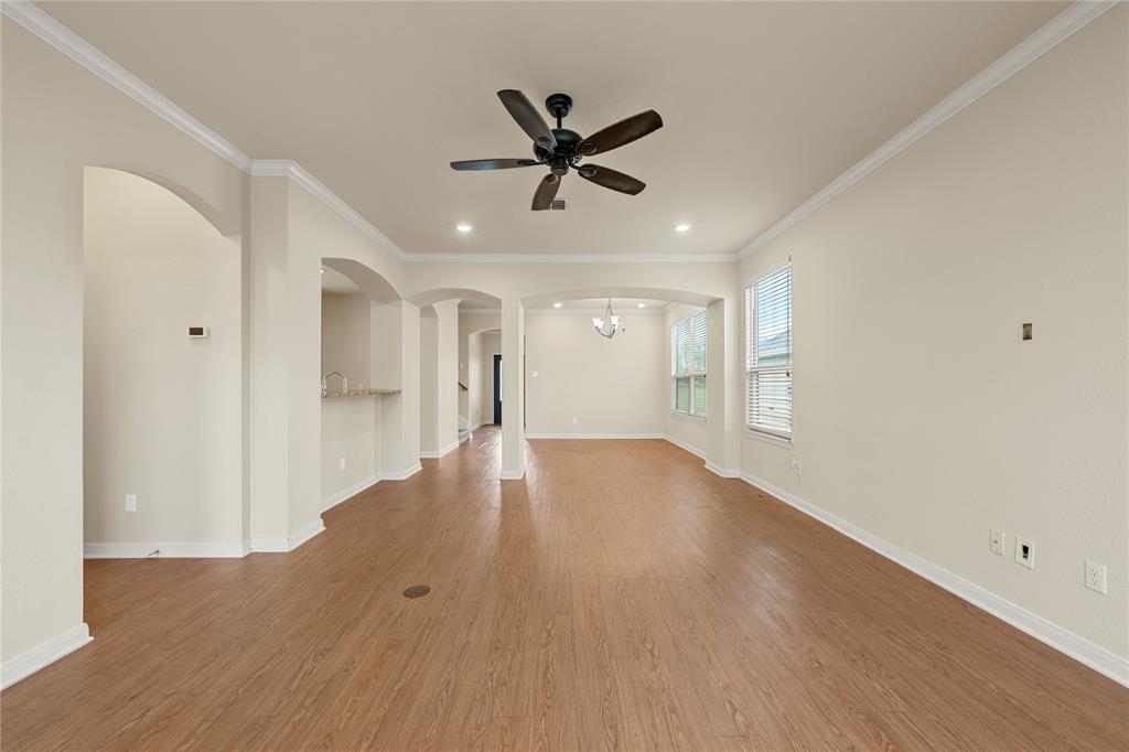 10249 Biltmore Drive Property Photo 12