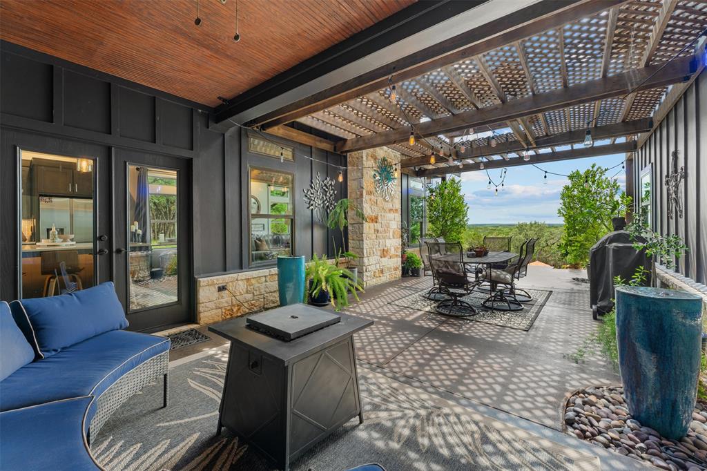 124 Bluffview Circle Property Photo 32