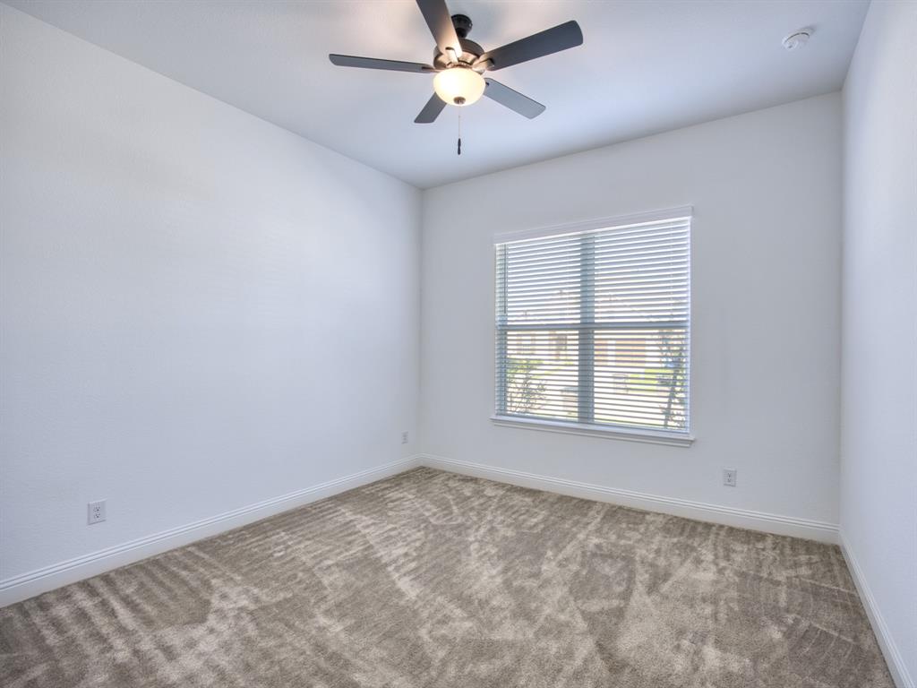 2044 Montgomery Lane Property Photo 8