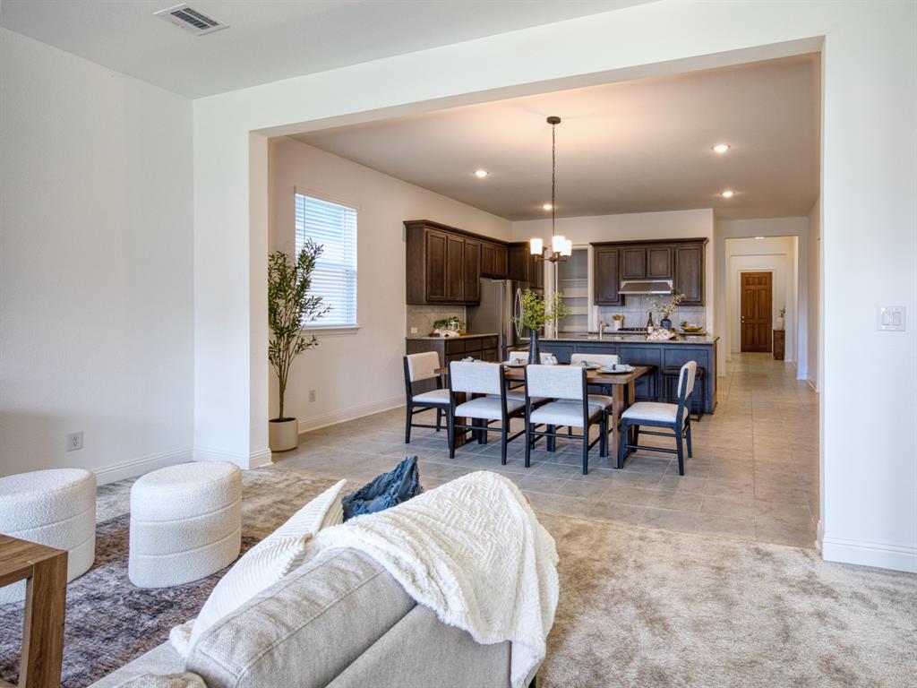 2044 Montgomery Lane Property Photo 15