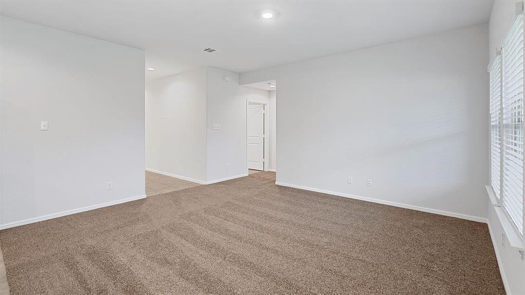 333 Beekeeper Drive Property Photo 11