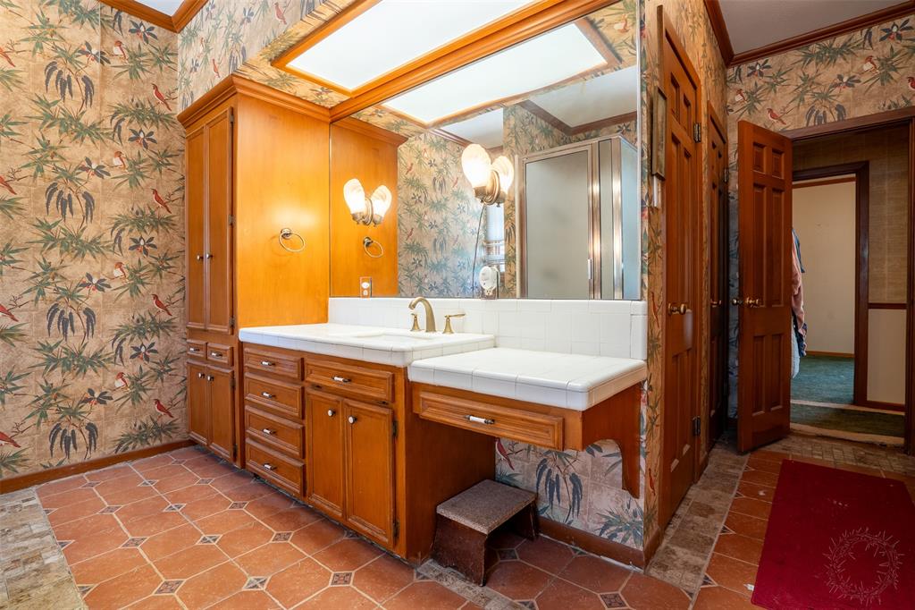 908 W Barnes Avenue Property Photo 21