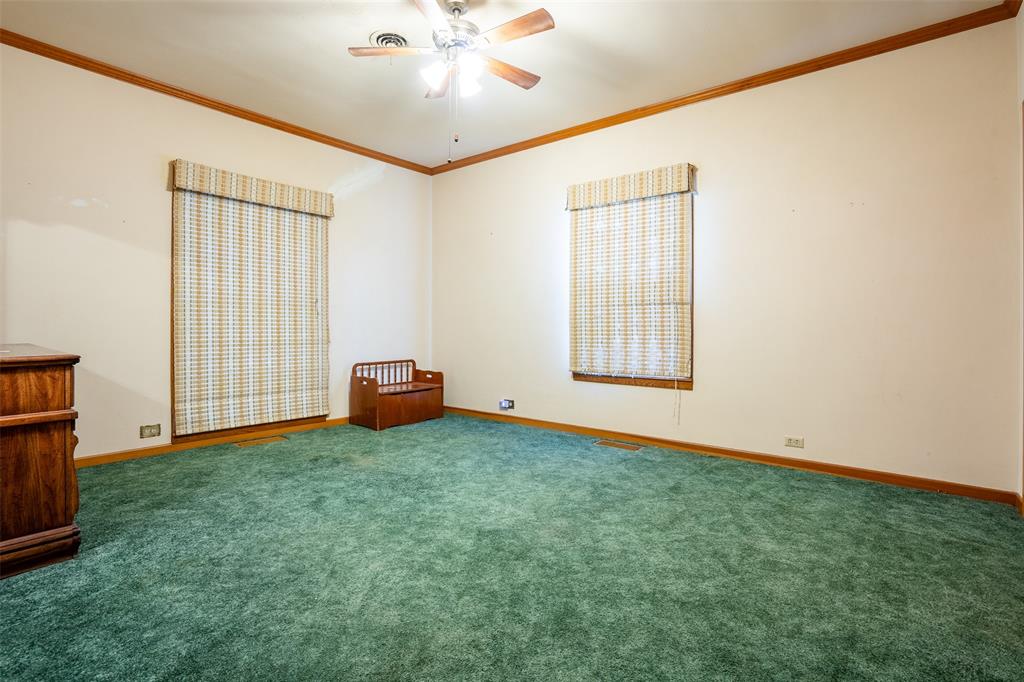 908 W Barnes Avenue Property Photo 24