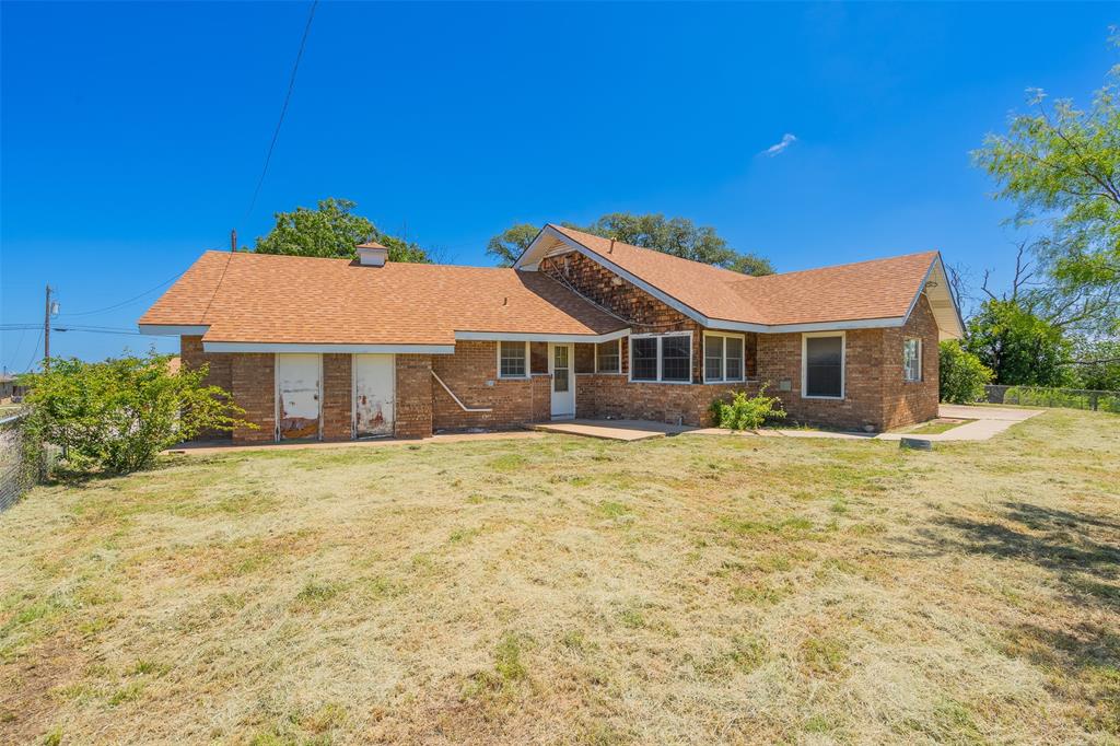 908 W Barnes Avenue Property Photo 32
