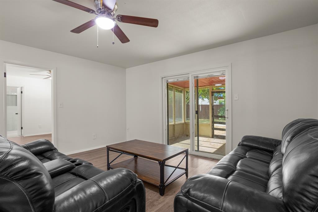 1820 Emery Street Property Photo 5