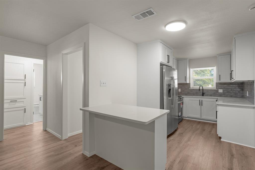 1820 Emery Street Property Photo 7