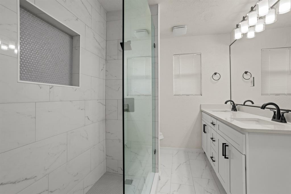 1820 Emery Street Property Photo 14
