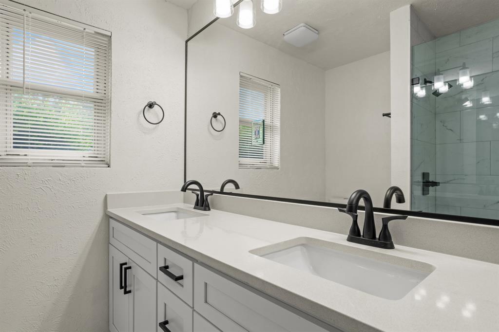 1820 Emery Street Property Photo 15