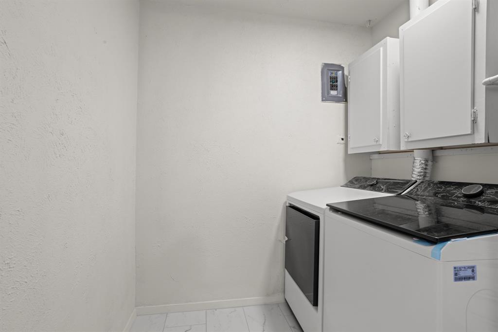 1820 Emery Street Property Photo 21