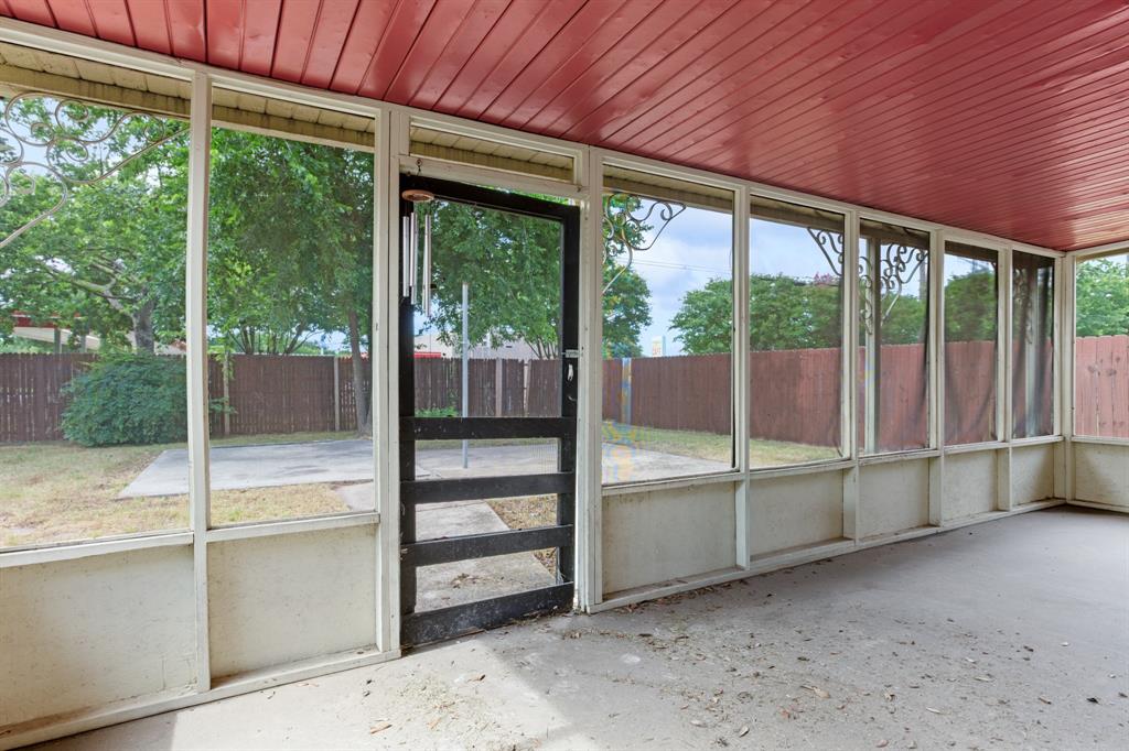 1820 Emery Street Property Photo 23