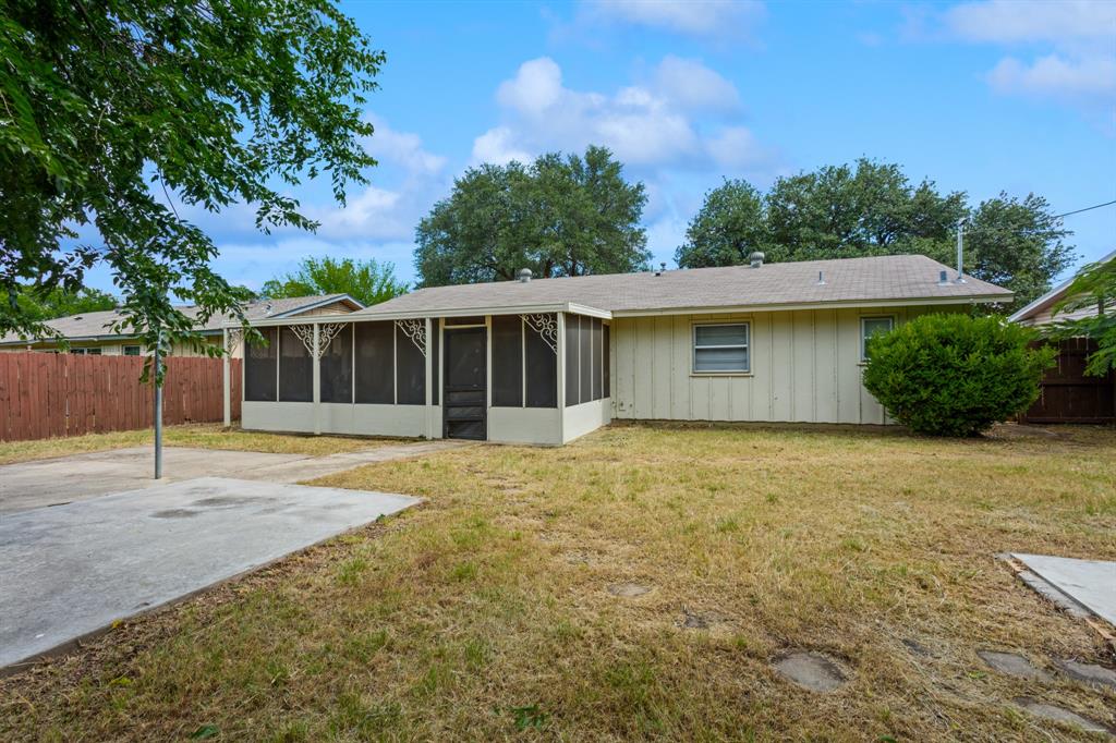 1820 Emery Street Property Photo 27