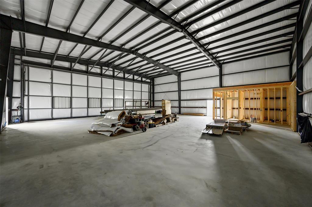 9400 Airbus Lane Property Photo 12