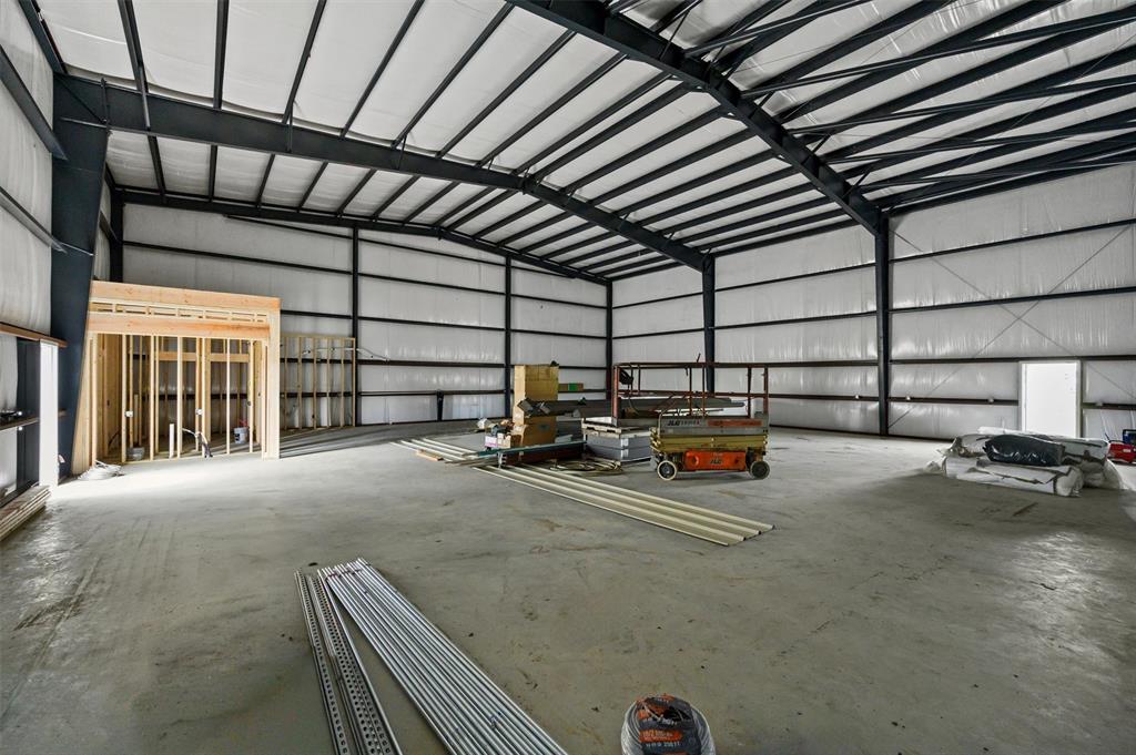 9400 Airbus Lane Property Photo 13
