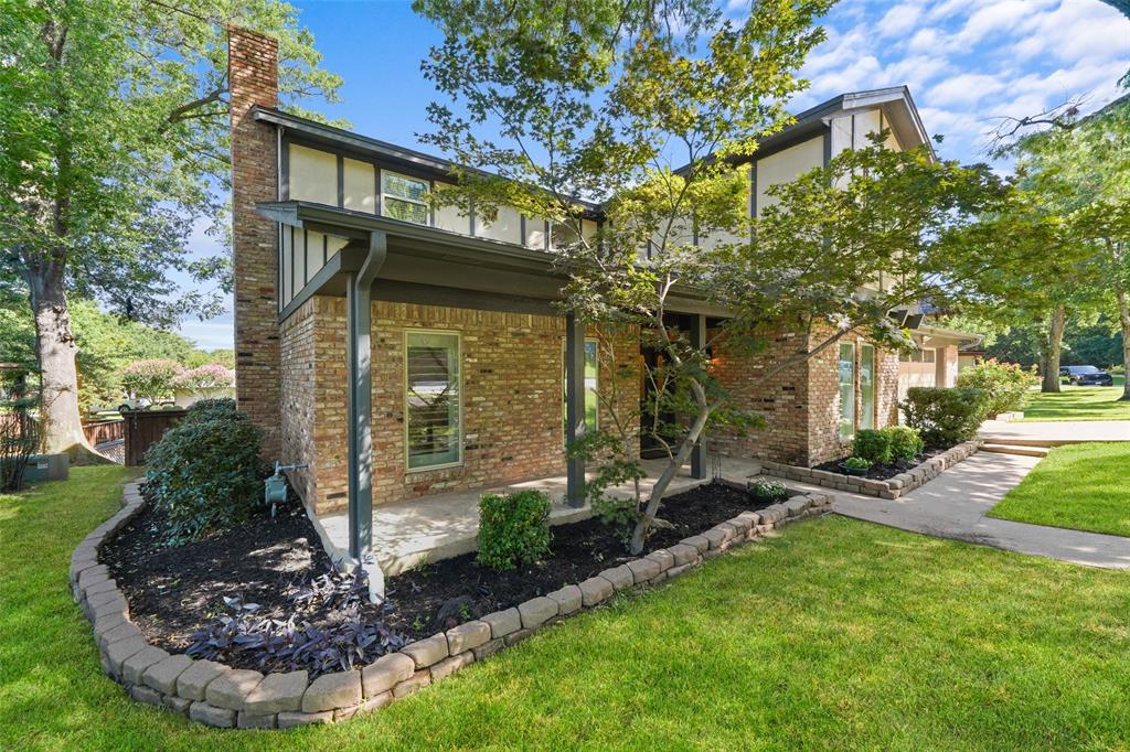 1404 Creekford Drive Property Photo 3