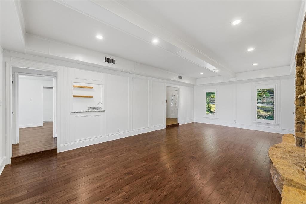 1404 Creekford Drive Property Photo 7