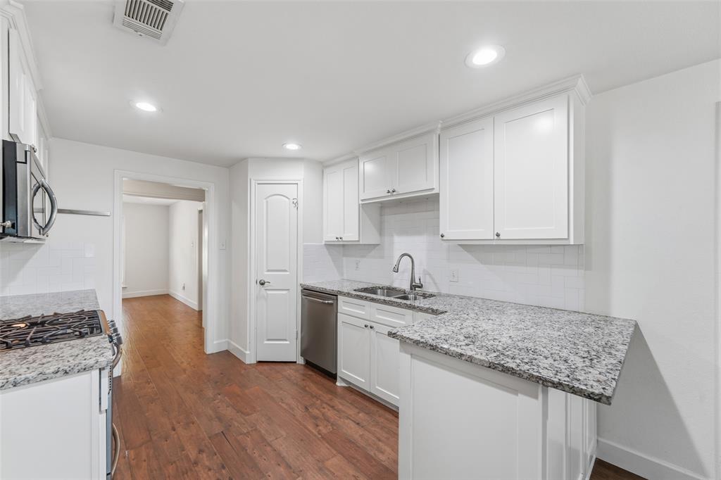 1404 Creekford Drive Property Photo 10
