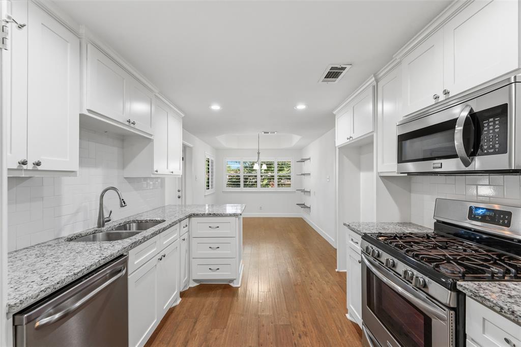 1404 Creekford Drive Property Photo 11